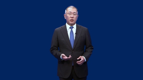 14일 정의선 현대자동차그룹 회장이 영상으로 취임 메시지를 전하는 모습. (사진=현대자동차그룹)