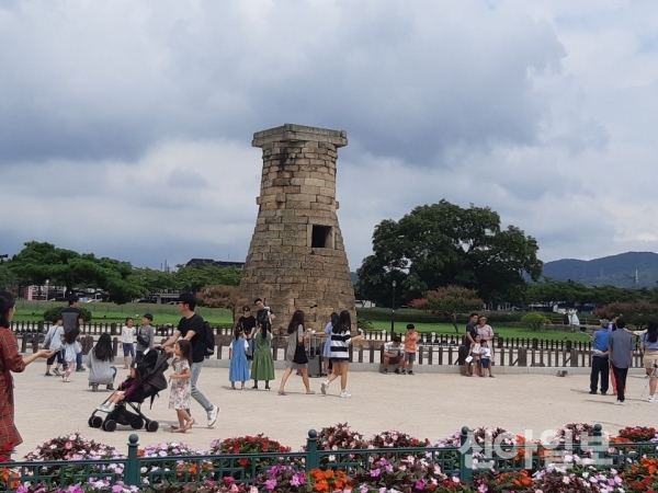 코로나19 극복 천년도읍 ‘맨발’ 건강걷기 대회가 개최될 경주 동부사적지 첨성대 일원 전경(사진=경주시)
