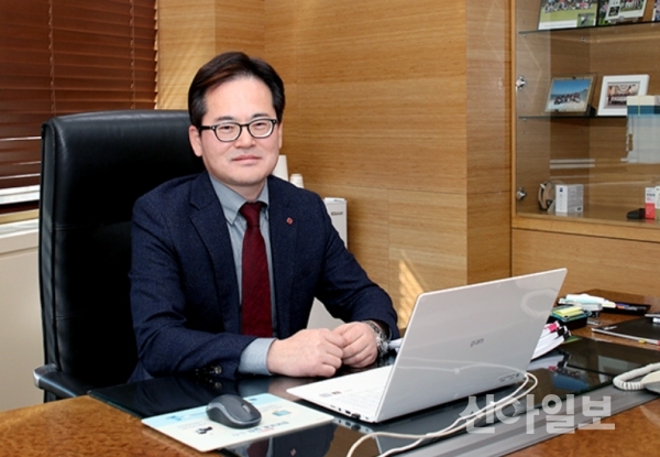 박윤기 롯데칠성음료 대표. (홈페이지 캡쳐)