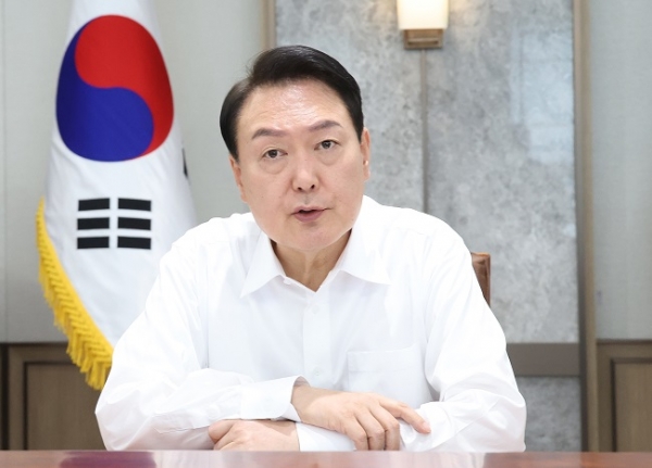 윤석열 대통령이 4일 오전 서울 용산 대통령실에서 열린 수석비서관회의에서 발언하고 있다.(사진=연합뉴스)