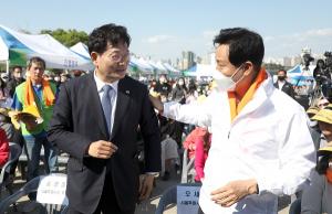 국민의힘, 6·1 지방선거 서울·경기·인천 모두 민주당 앞서