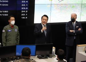 [속보] 윤대통령 "한미, 고도화하는 北 미사일 위협에 공동대응"