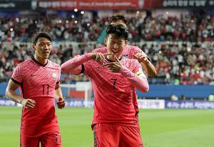 벤투호, 칠레에 2-0 승리… 황희찬-손흥민 연속골