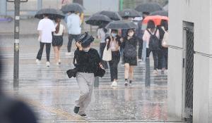 [오늘날씨] 전국 흐리고 곳곳 소나기… 낮 최고 34도