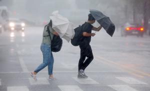 [오늘날씨] ‘태풍 힌남노’ 북상 전국 많은 비…시간당 최대 100㎜ 폭우