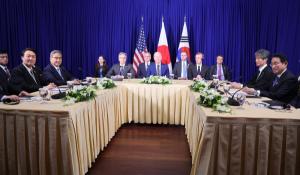 백악관 “美日정상회담서 한미일 3자 군사협력 강화 논의”