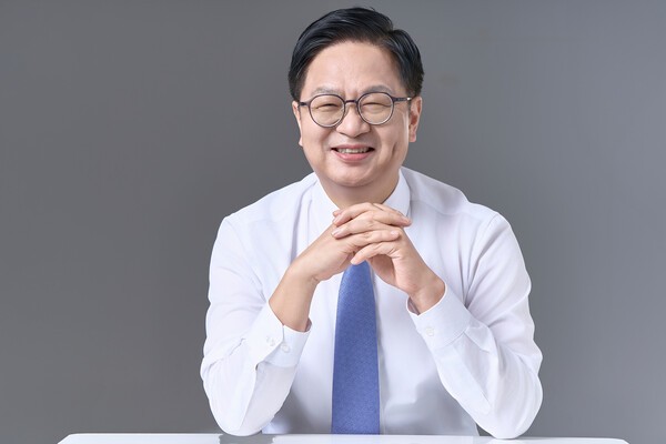 김민주 오산시장 예비후보 "하정우 수석, AI 정책 집중해야"