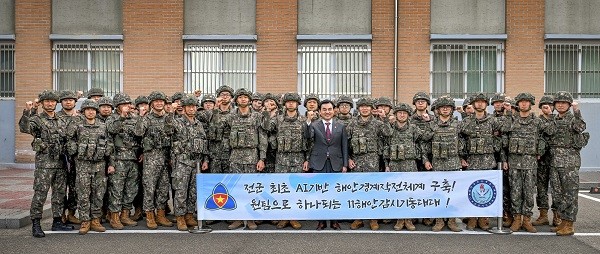 안규백 국방부장관, 전북 해안경계부대 방문 AI 기반 작전체계 점검 - 뉴스 썸네일 이미지