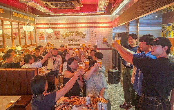 생활맥주, 감자아일랜드와 '밋 더 브루어' 진행...지역 양조사와 고객 접... - 뉴스 썸네일 이미지