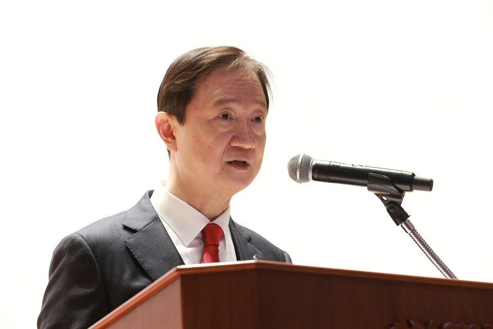[<b>취임 1년</b>] <b>이찬진</b> 금감원장, 소비자 보호 전면에…"사전예방 강화"
